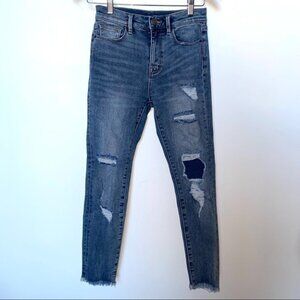 BDG Crop Twig‎ High Rise Distress